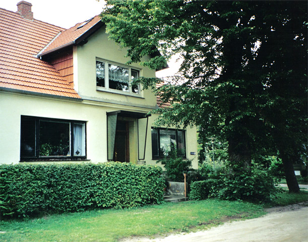 Ferienwohnung Ostseebad Wustrow Ferienwohnung - Blick Kräutergarten - Ostsee-Urlaub in der Region Fischland-Darß-Zingst