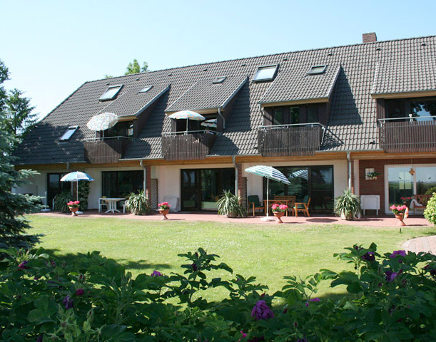 Ferienwohnung Born a. Darß App.-Haus Zum weißen Hirsch Nr. 5 - Ostsee-Urlaub in der Region Fischland-Darß-Zingst