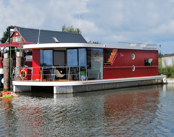 Hausboot Ostseeheilbad Zingst Hausboot Svanhus - Ostsee-Urlaub in der Region Fischland-Darß-Zingst