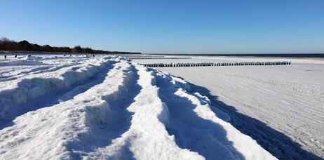 Eiswälle im Ostseeheilbad Zingst (2021)