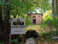 Alter Park Kaarz mit Bülow-Kapelle