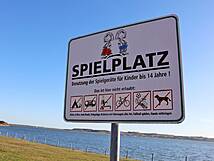 Spielplatz Alt Reddevitz / Mönchgut auf Rügen