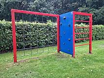 Spielplatz Breege-Juliusruh - Kletterwand