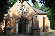 Schlosspark zu Putbus: Mausoleum St. Maria Magdalena