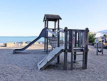 Spielplatz Sassnitz Strandpromenade - Spielturm