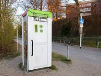 Öffentliche Bücherzelle am Strandbad Stralsund