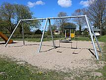 Spielplatz Ahrenshagen-Daskow - Schaukeln