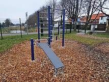 Calisthenics Parks Ostsee: Spielplatz Barth, Bleicherwall - Trimm Dich Geräte - Kombigerät