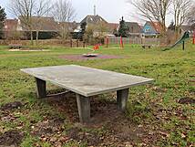 Kinderspielplatz Barth, Weidenweg - Tischtennisplatte
