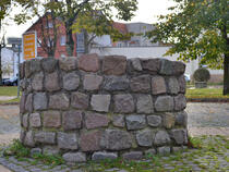  Feldsteinbrunnen