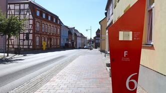 Feininger-Rundgang Ribnitz - »Blick auf das Tor«