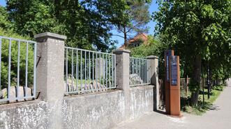 Historischer Rundgang Damgarten - Stele Schulen in Damgarten