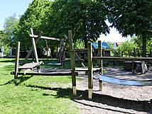 Spielplatz Damgarten Pütnitzer Straße - Balancierbalken