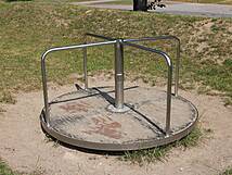 Spielplatz Sandhufe in Ribnitz - Drehkarussell