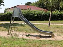 Spielplatz Sandhufe in Ribnitz - Rutsche