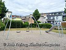 Spielplatz Ribnitz Ulmenallee / Bahnhofstraße - Schaukel, Rutsche