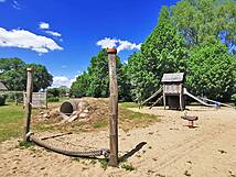Kinderspielplatz in Starkow - Röhre, Balancierseil