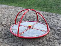 Spielplatz Boltenhagen, Ringstraße – Drehkarussel