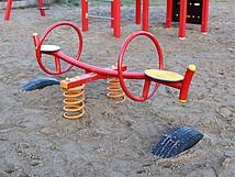 Spielplatz Boltenhagen, Ringstraße – Federwippe