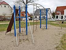 Spielplatz Boltenhagen Ortsteil Tarnewitz – Klettergerüst