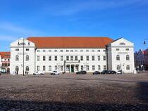 klassizistische Rathaus