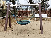Ahlbeck: Spielplatz »Am Hauptturm« - Nestschaukel