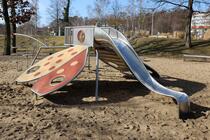 Mehrgenerationenspielplatz in Kölpinsee - Schmetterling