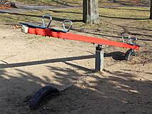 Kölpinsee: Spielplatz in der Strandstraße - Wippe