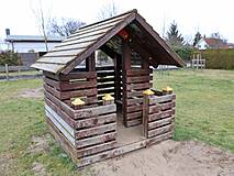Kinderspielplatz »DDR 25« Zinnowitz - Spielhaus