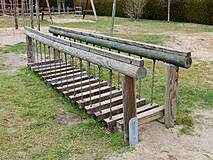 Kinderspielplatz »DDR 25« Zinnowitz - Wackelbrücke