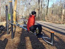 Aktivwald Trimm-Dich-Pfad Graal-Müritz - Übung für die Beine