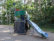 Spielplatz Graal-Müritz - Am Wasserturm - Kletterwand, Rutsche