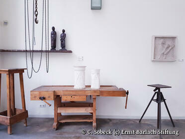 Blick in die Dauerausstellung des Atelierhauses