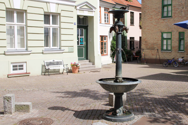 Pferdebrunnen