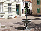 Rostocker Innenstadt: Pferdebrunnen auf dem Heiligengeisthof