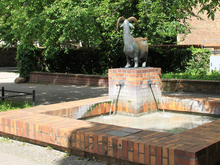 Brunnen »Afrikanische Bergziege«