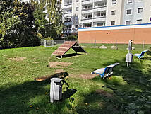 Hundespielplatz Rostock Blockmacherring - Kletterwand / Hindernis