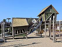 Spielplatz Strandresort Markgrafenheide - Spielhäuser