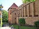 Rostocker Stadttor: Kuhtor mit Stadtmauer innen