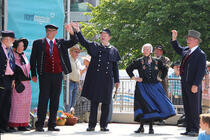 "De Niege Ümgang" - traditioneller Umzug