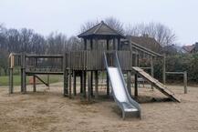 Spielplatz »Zur Liebesschlucht« - Spiel-und Kletterturm