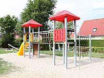 Spielplatz Fliederweg Rövershagen - Klettertürme