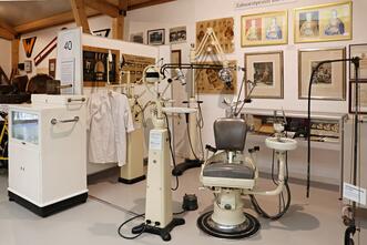 Burgmuseum Plau Am See - Ausstellung Zahnarzt