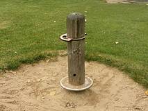 Spielplatz am Burgwall in Plau am See - Drehscheibe