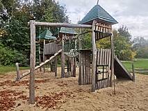 Spielplatz am Burgwall in Plau am See - Spielturm