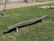 Spielplatz an der Marienkirche in Plau am See - Ballancierbalken