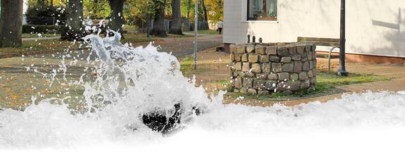 Ribnitz-Damgarten: Feldsteinbrunnen