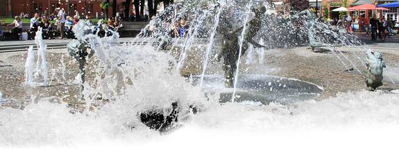 Rostock: Brunnen der Lebensfreude
